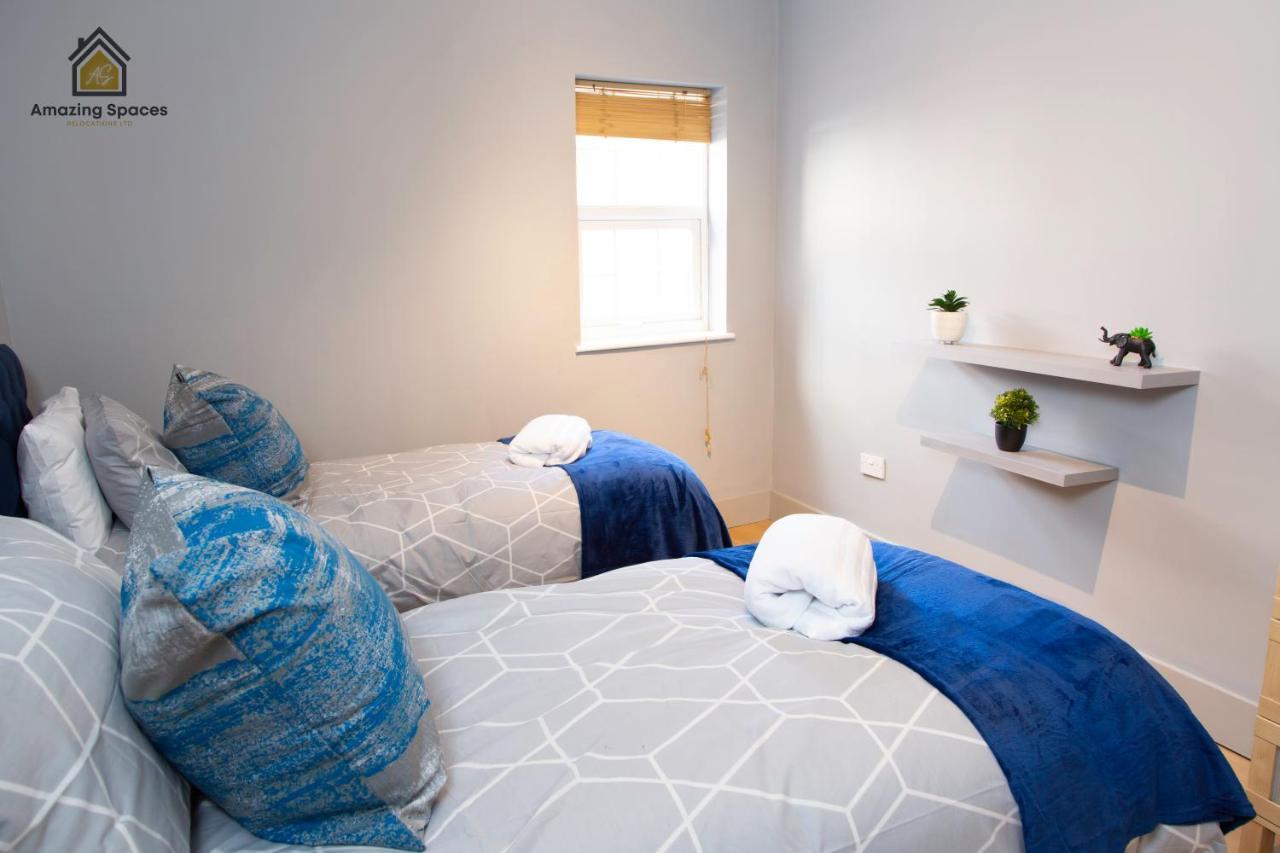 City Centre 2 Bed Flat Sleeps 3 For Work And Leisure With Free Wifi By Amazing Spaces Relocations Ltd Warrington Dış mekan fotoğraf