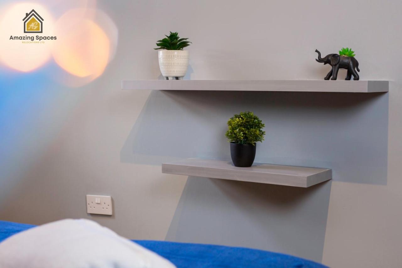 City Centre 2 Bed Flat Sleeps 3 For Work And Leisure With Free Wifi By Amazing Spaces Relocations Ltd Warrington Dış mekan fotoğraf
